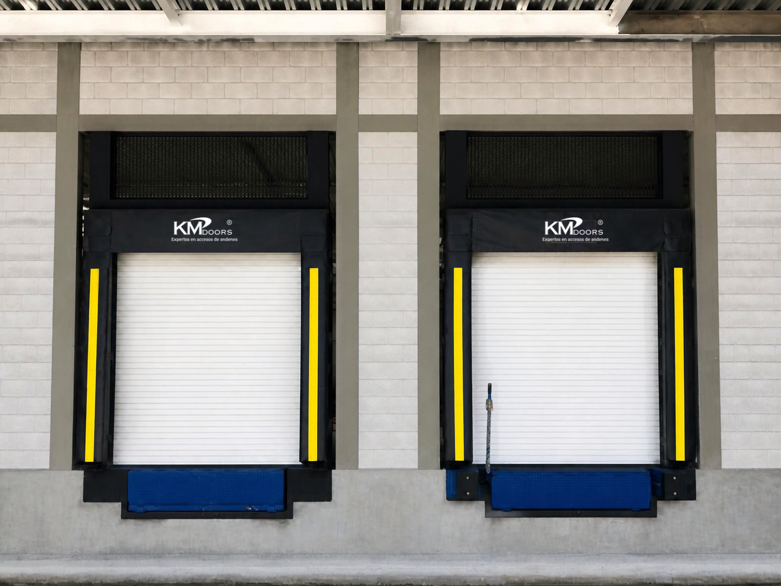 Sellos de andén KMDoors en dos puertas de carga